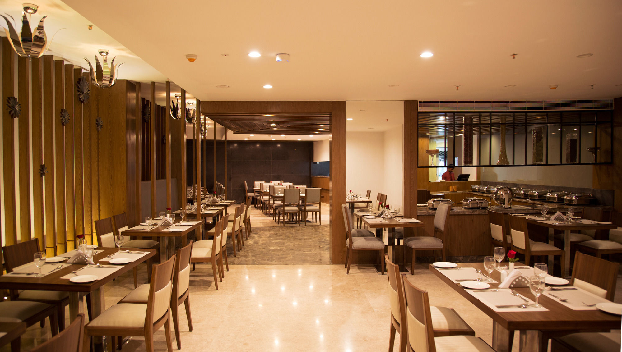V7 Hotel Chennai Exterior photo
