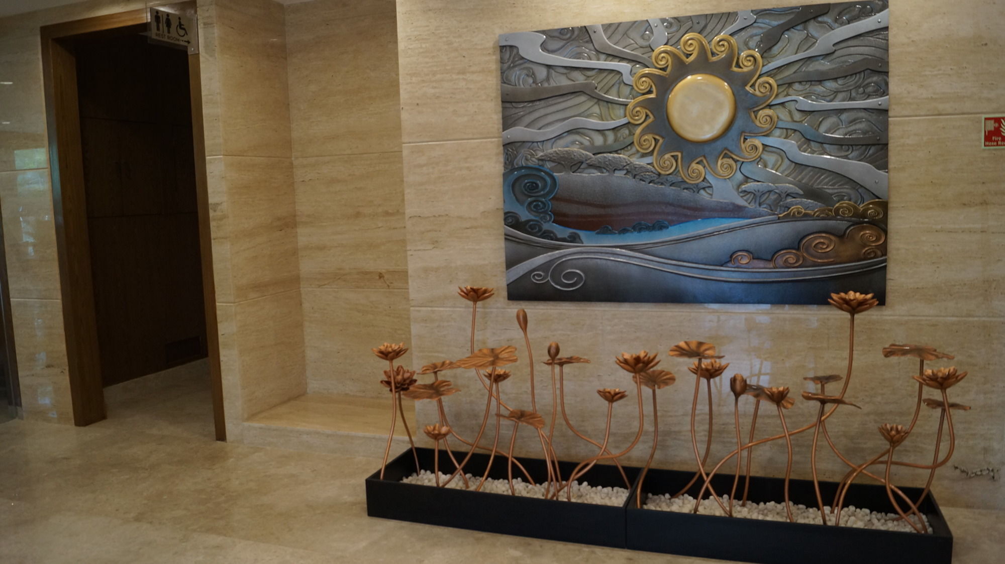 V7 Hotel Chennai Exterior photo